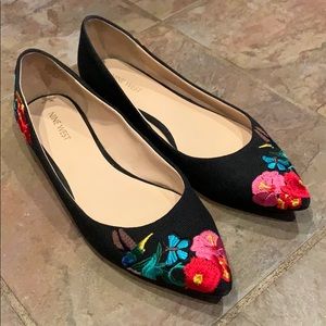 Embroidered Nine West Suziella Flats